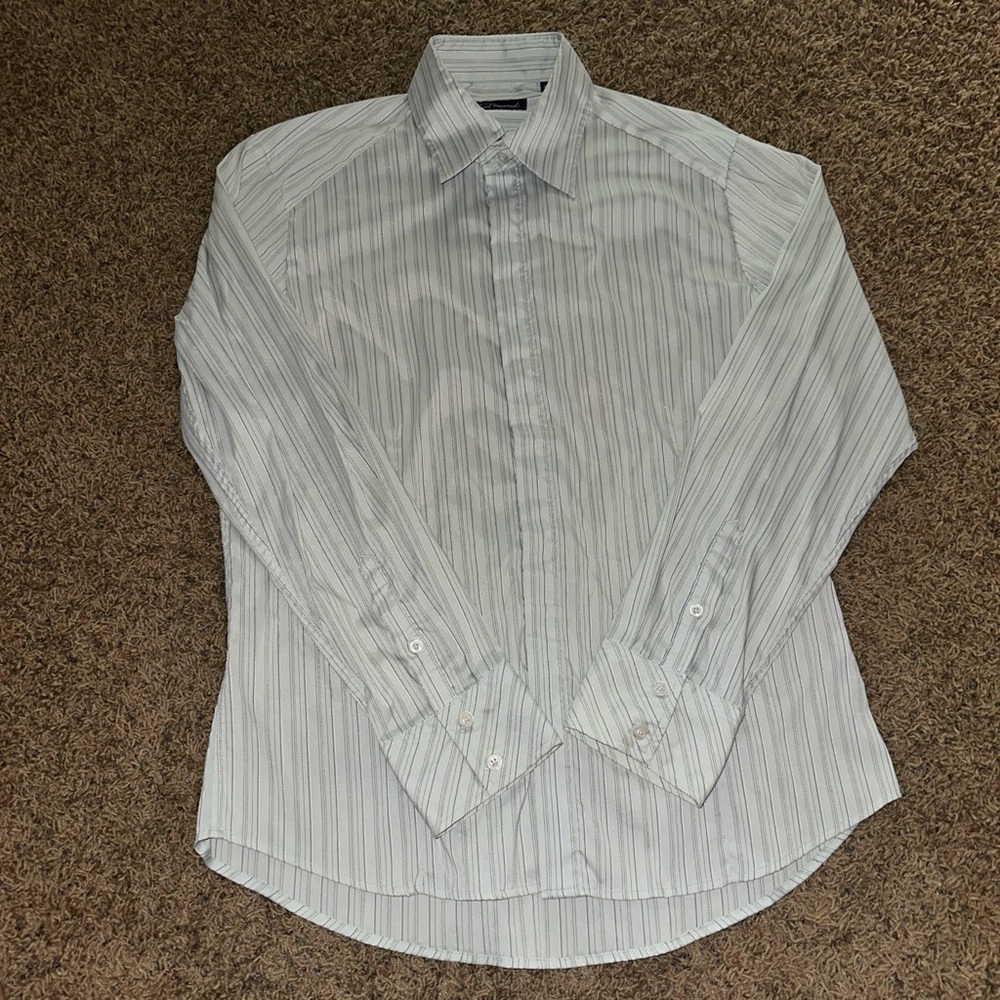 LIKE NEW men’s large ‘7 diamonds’ white & silver button down long sleeve shirt